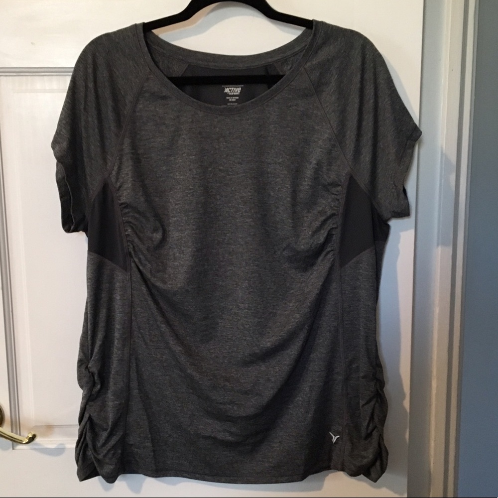 old navy active wicking top - grey