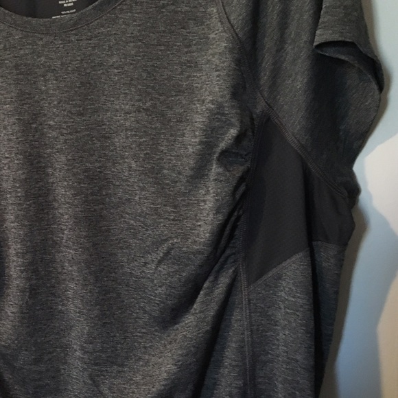 old navy active wicking top - grey - Picture 5 of 5