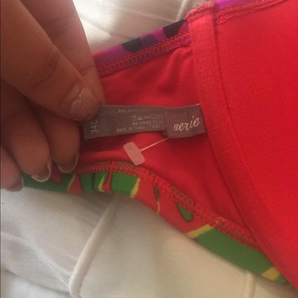 Cute, brightly colored printed bikini - Picture 2 of 3