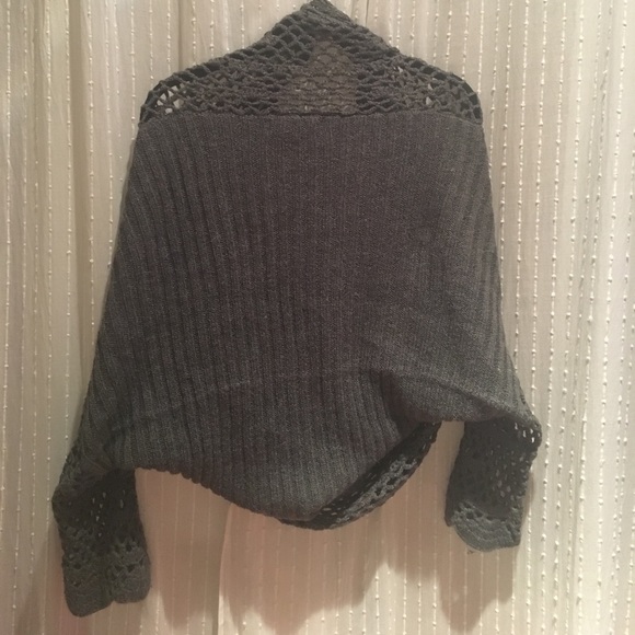 Sweater/Cardigan - Picture 2 of 2