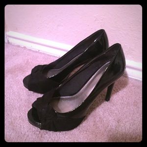 Fioni heels SIZE 7.5 W