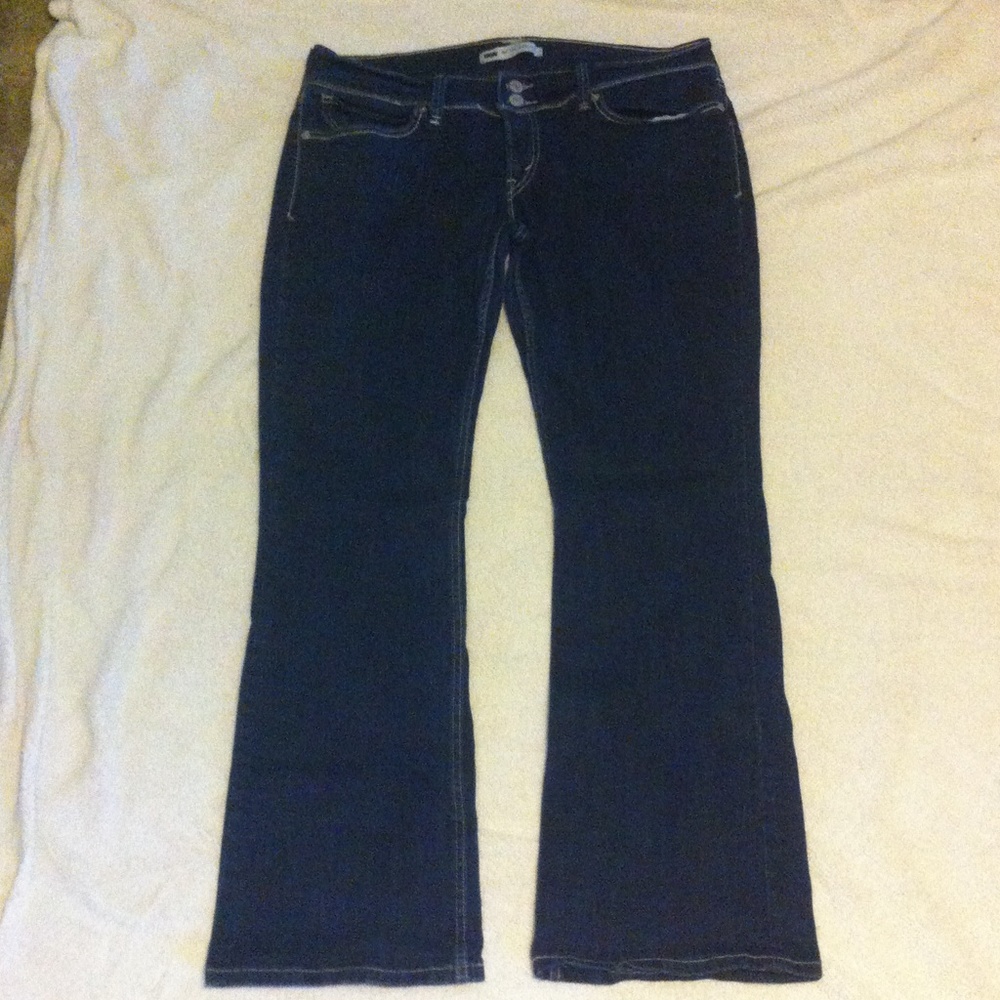 Levi's Flare Leg