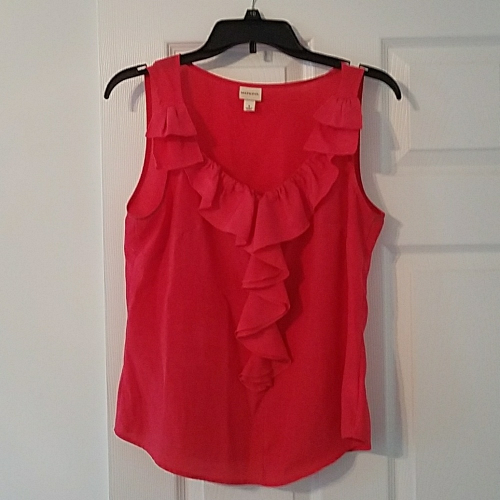 Sleeveless blouse