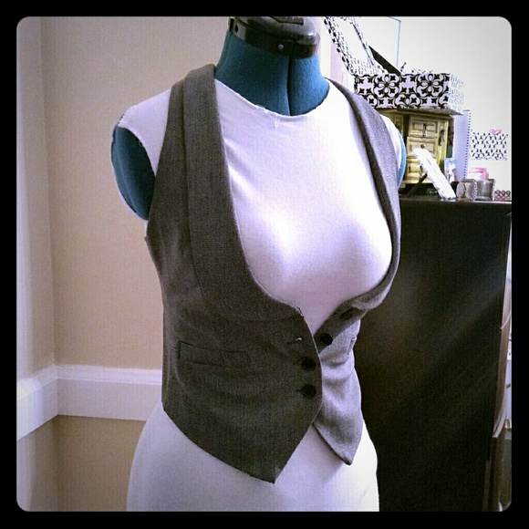 Donated**Express tailored vest size 0 - Picture 1 of 4