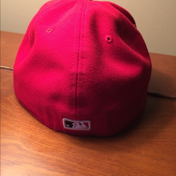 Hat - Picture 2 of 3