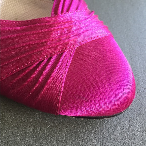 Hot pink Nina heels with shoe bag - Picture 5 of 7