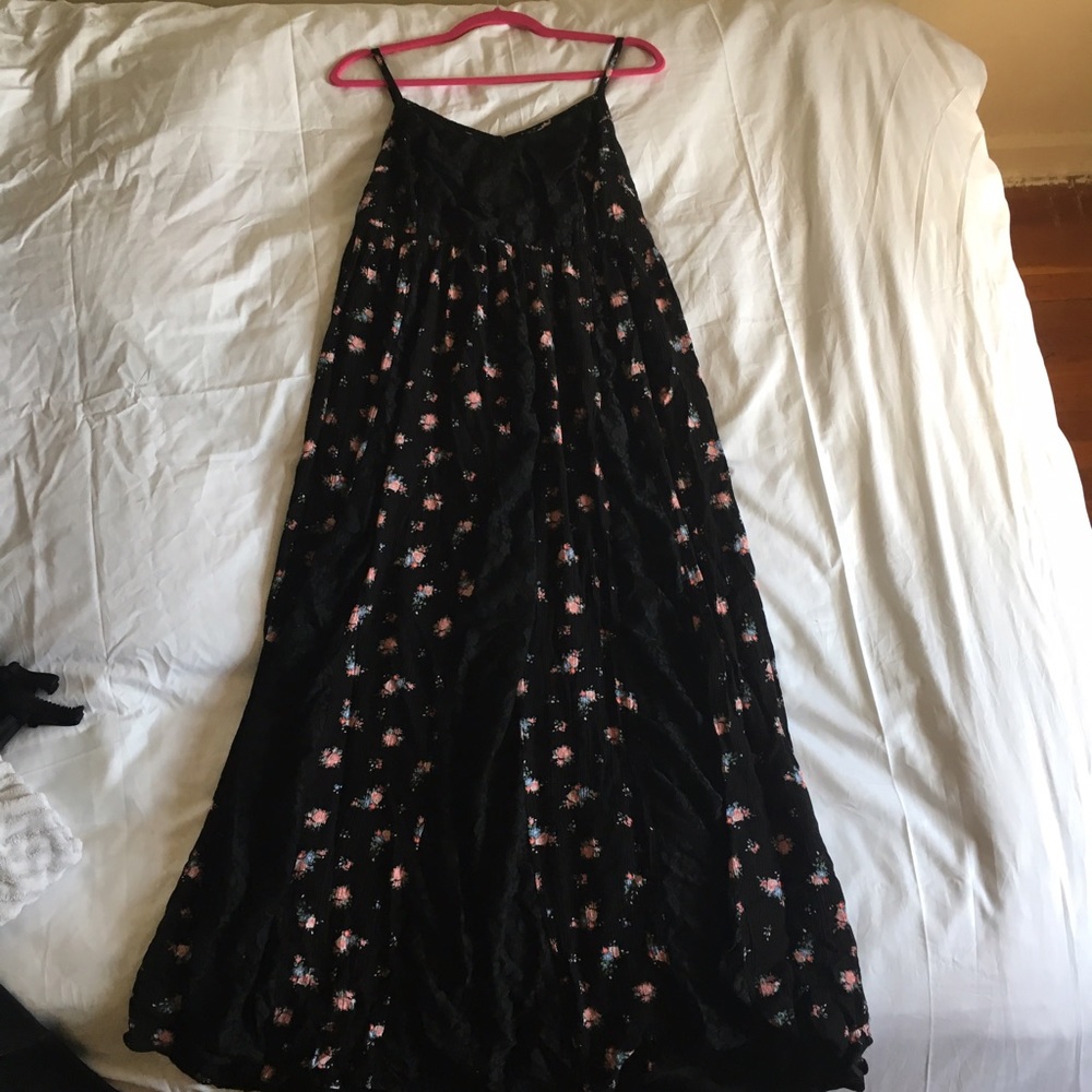 Plus size black floral maxi dress, 1X 🌸 torrid