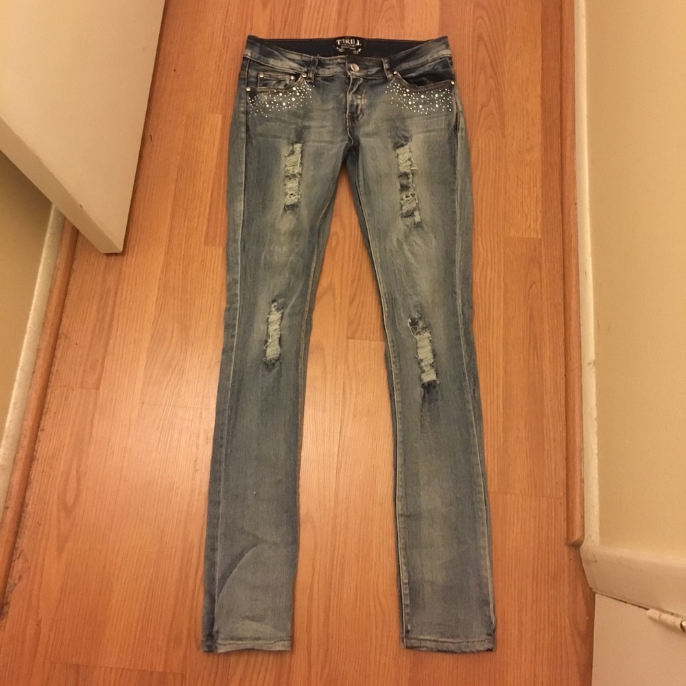 Thrill Ripped Jeans with Rhinestones