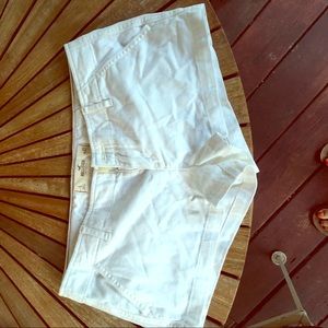 White shorts from hollister! Never worn!