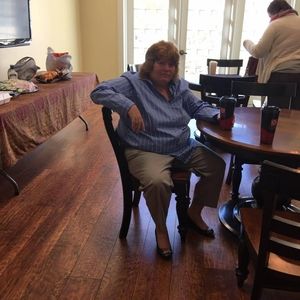 Meet your Posher, Edna