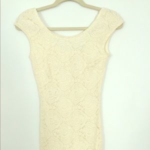 Lace bodycon dress with bow details