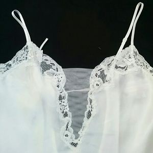 $10 VS Slip / Sleepwear - S