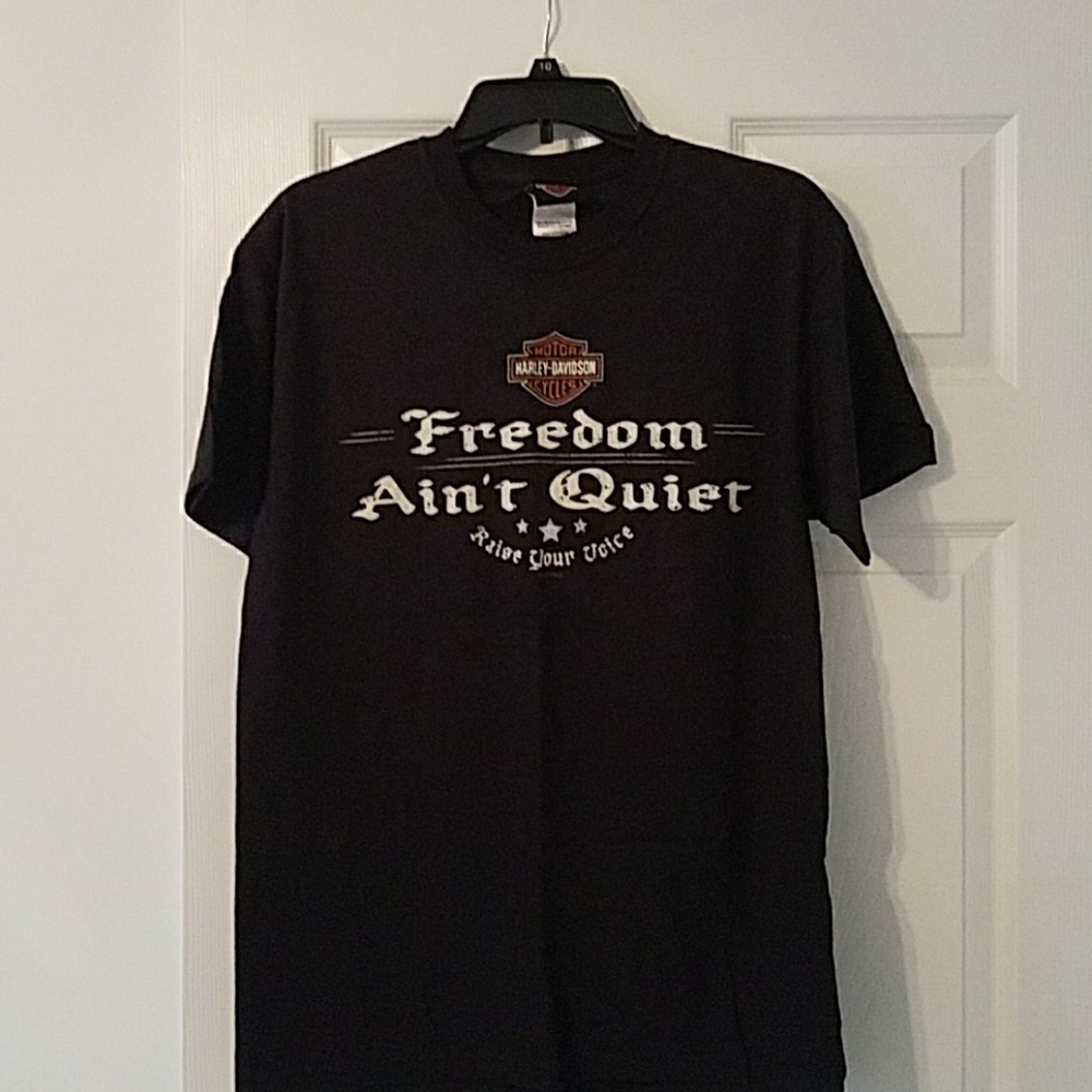 Harley Davidson VA Beach tee shirt