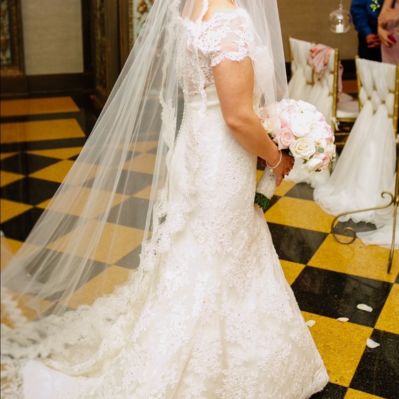 KLEINFELD bridal dress - Picture 8 of 8