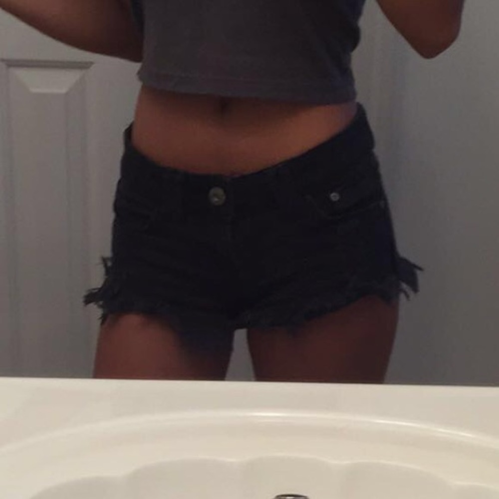 super short black jean shorts 00