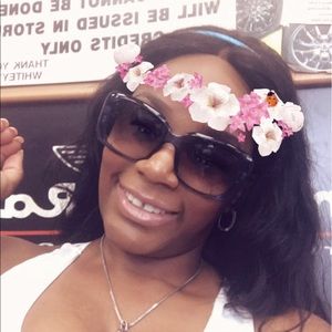 Meet your Posher, Erica