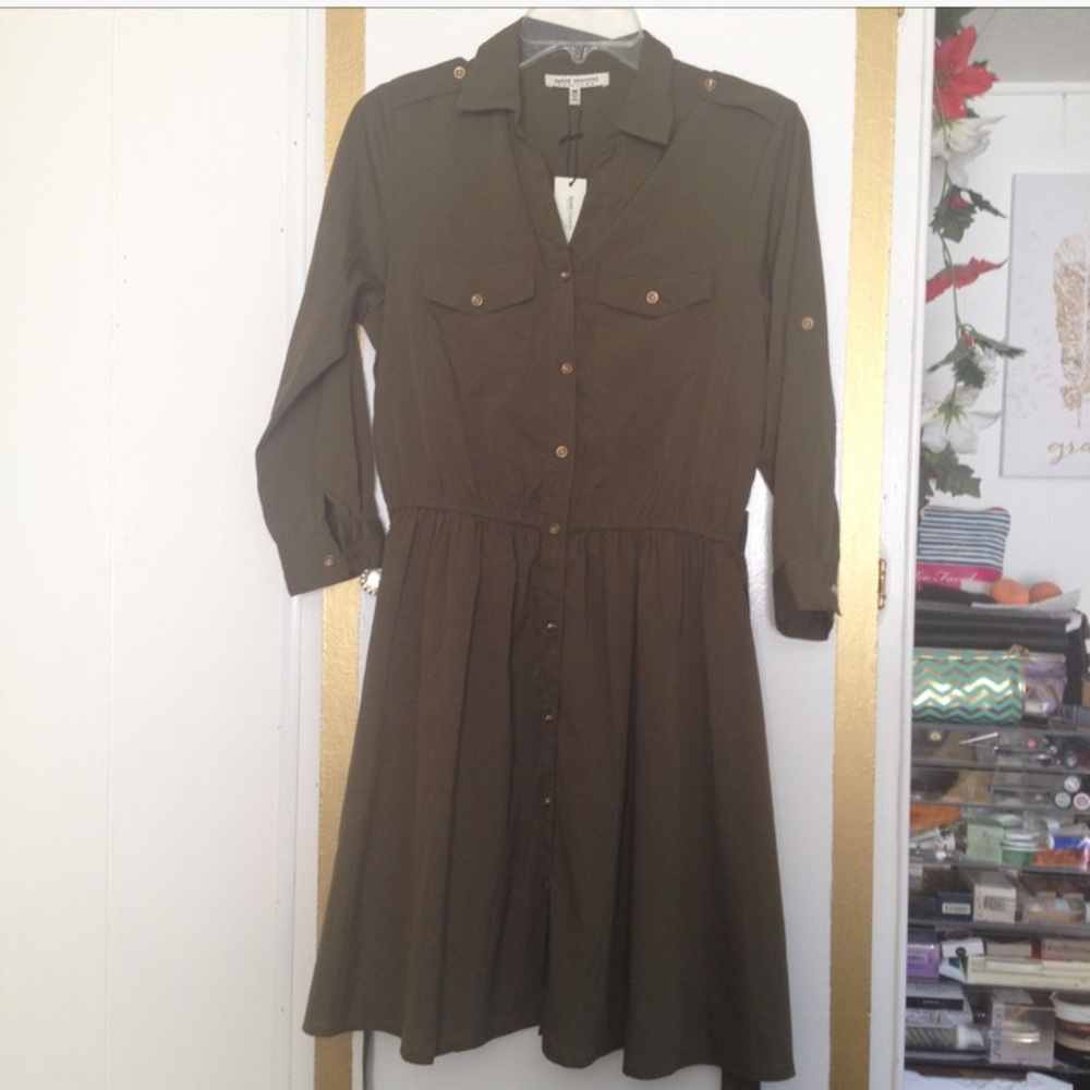 🌼 5 for $25🌼 Olive Green Dress