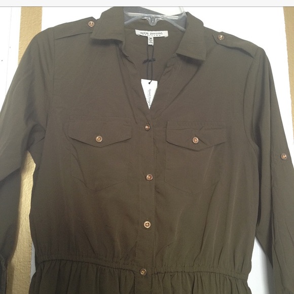 🌼 5 for $25🌼 Olive Green Dress - Picture 2 of 5