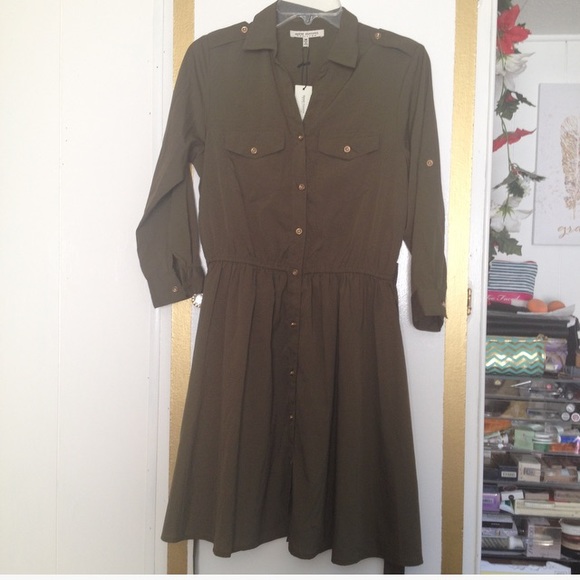 🌼 5 for $25🌼 Olive Green Dress - Picture 3 of 5