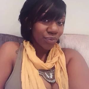 Meet your Posher, Crystal