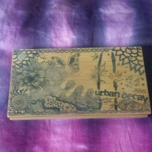 Urban Decay Eyeshadow palette