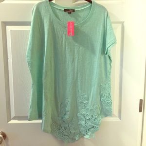 NWT Suzanne Betro blouse floral detail