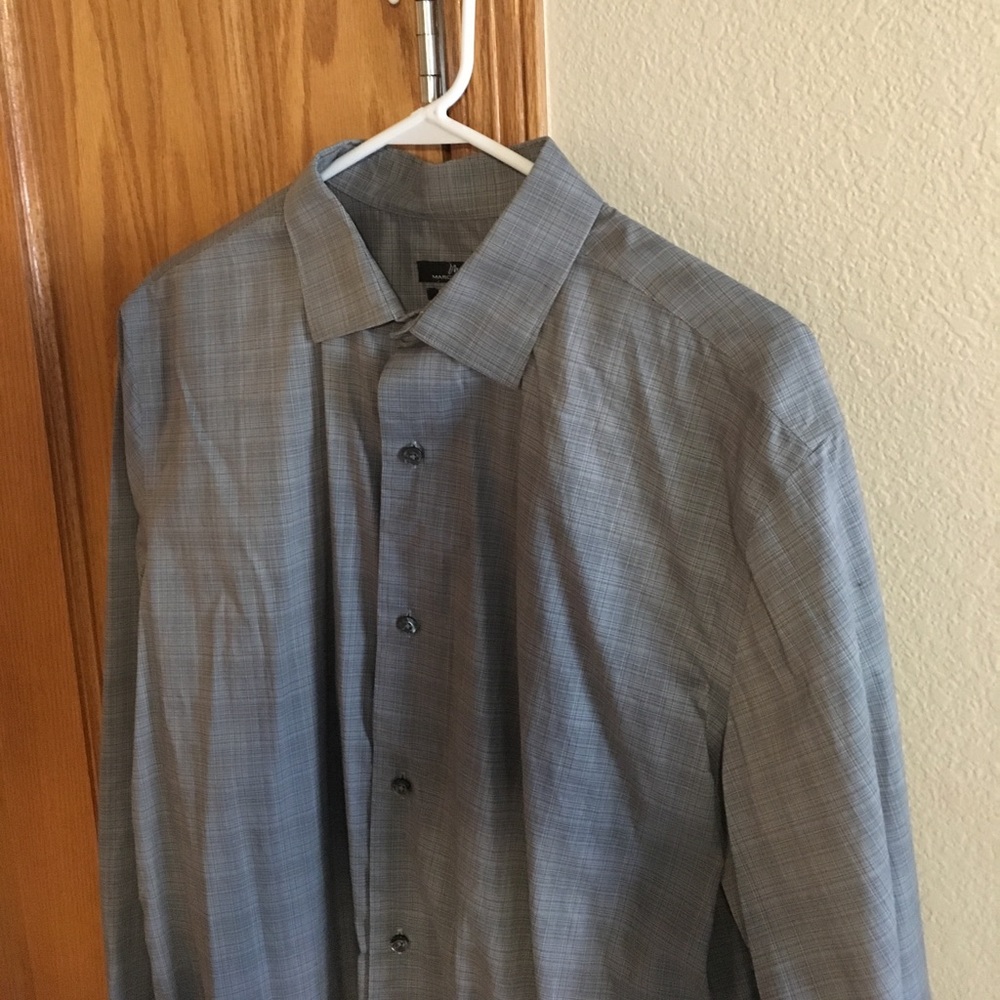 Marc Anthony Slim fit button down shirt