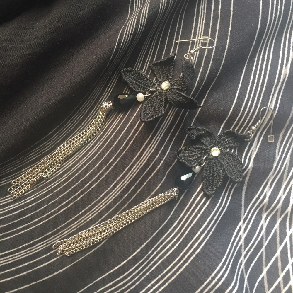 Black/Silver Flower Earrings