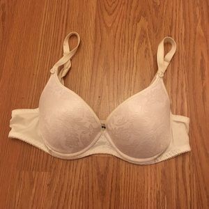 Authentic white wonderbra
