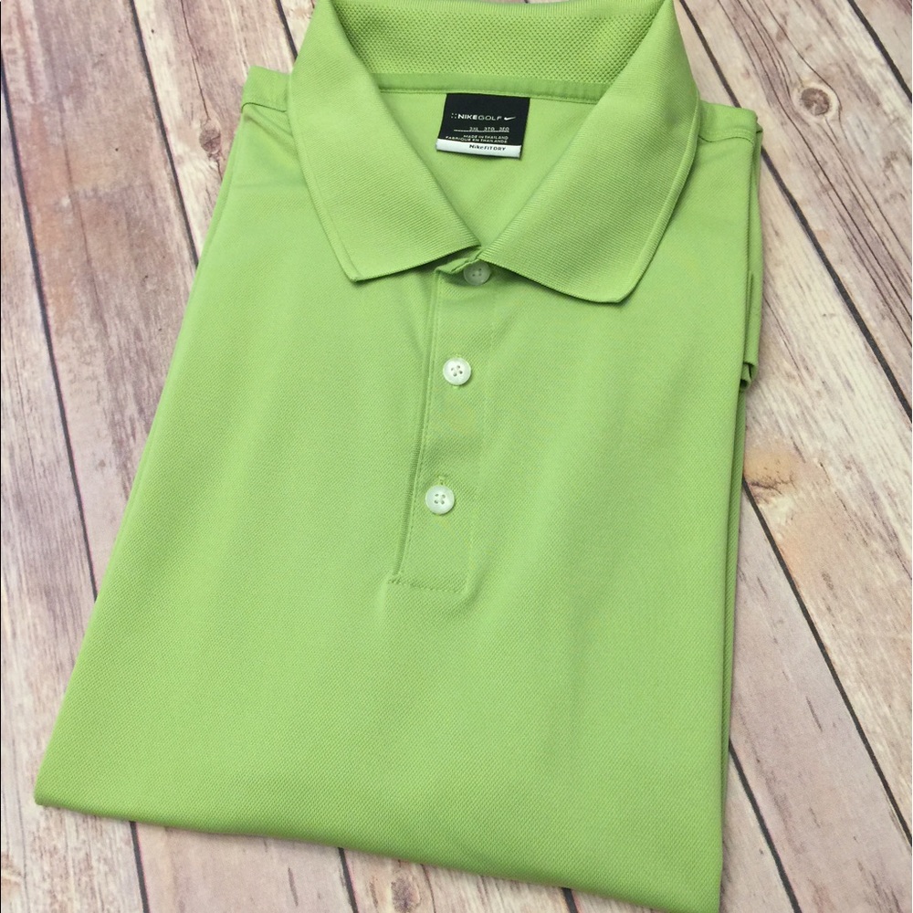 Nike Men's fit dry Golf Shirt.