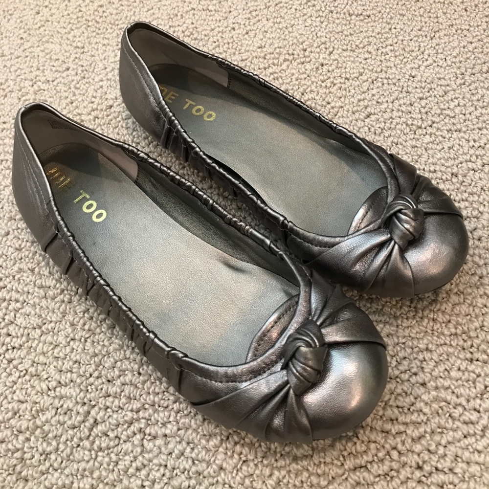 Pewter leather flats