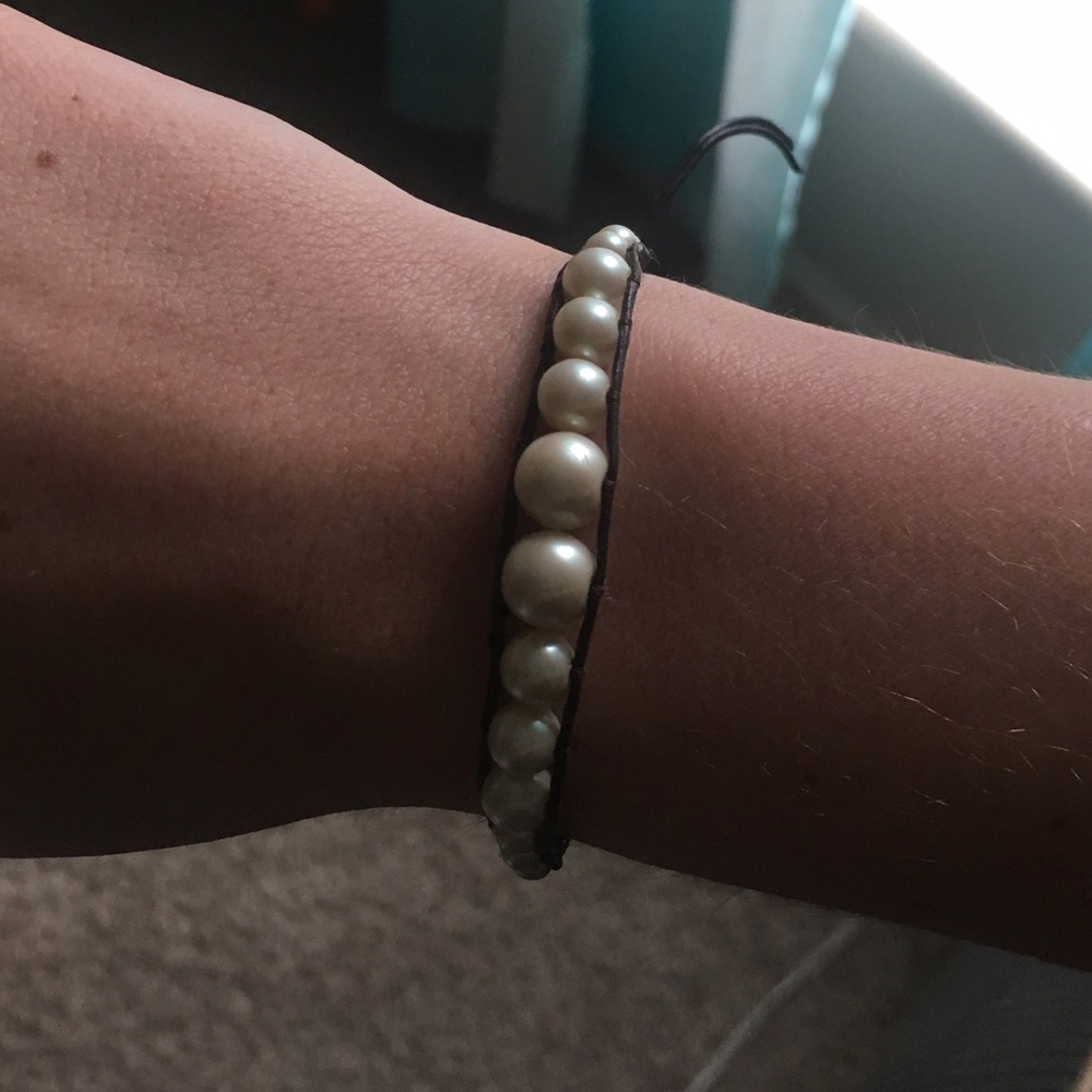 Real pearl and leather wrap bracelet