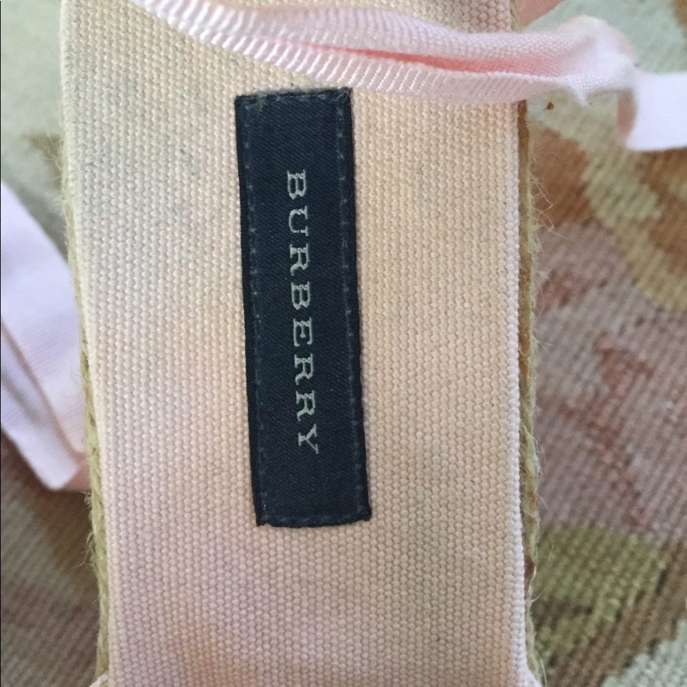 Lovely Burberry espadrilles!! Light pink! 💞 - Picture 5 of 6