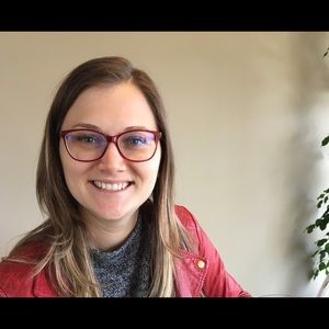 Meet your Posher, Casey