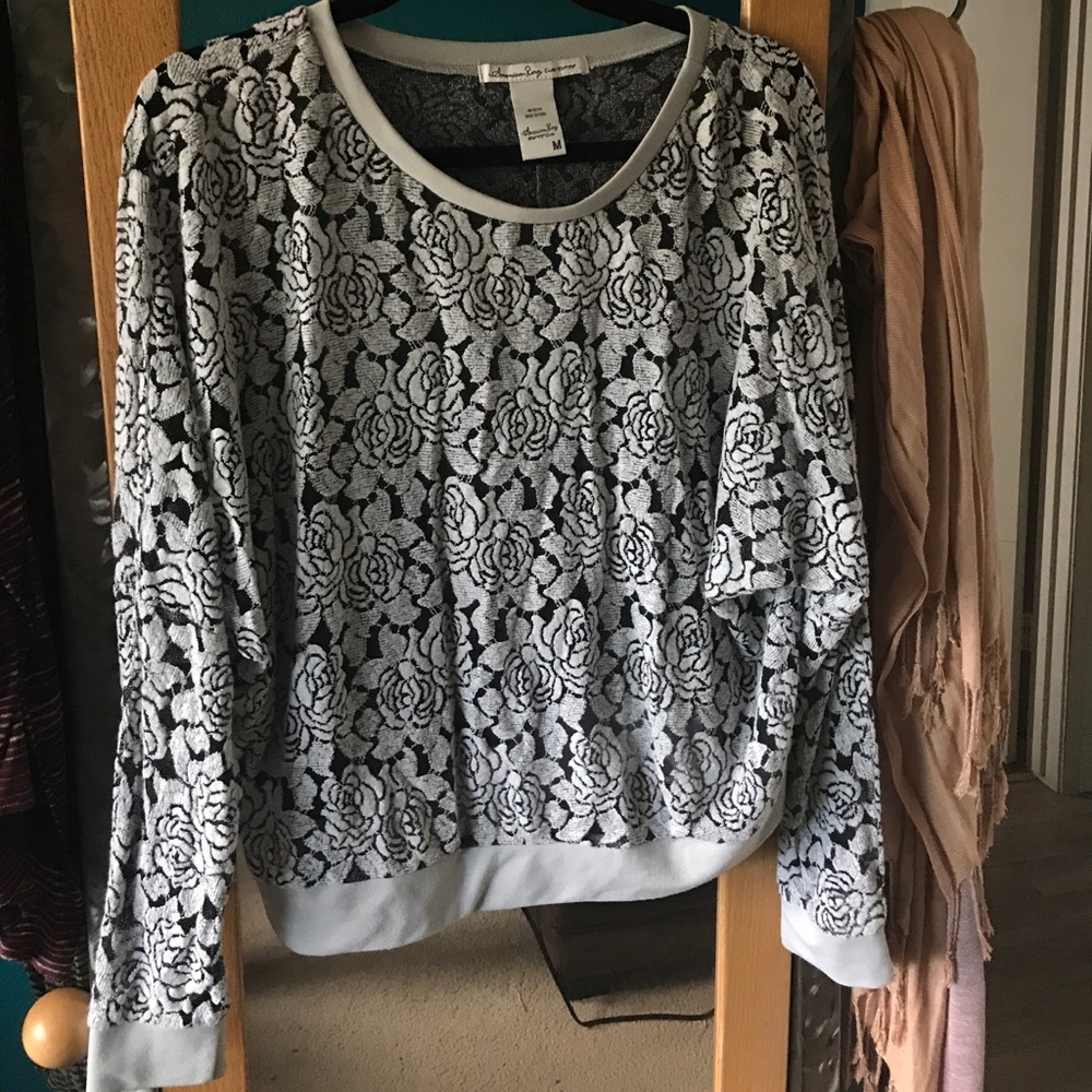 OFFER UP American Rag super soft and comfy sweater
