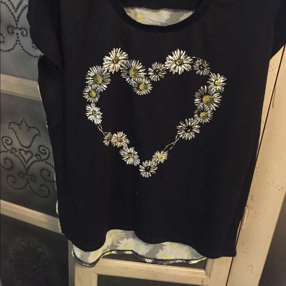 Daisy shirt