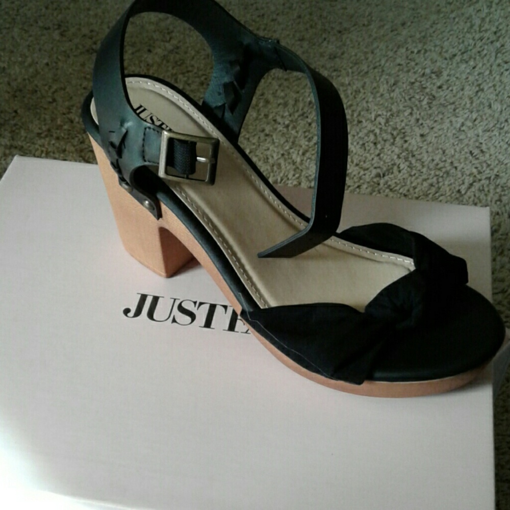 Black sandals