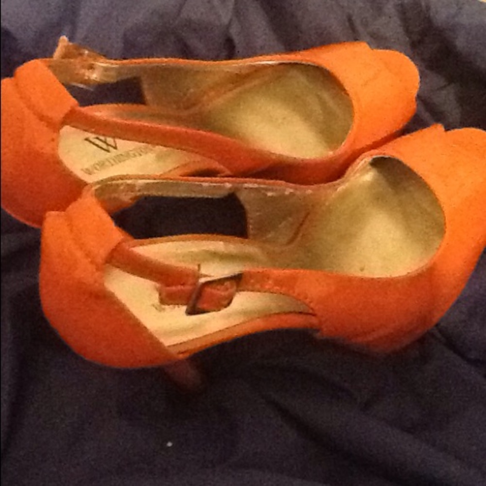 Final Price!! Worthington orange shoes