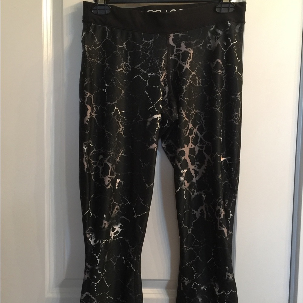 Nike Dri Fit crop/Capri leggings