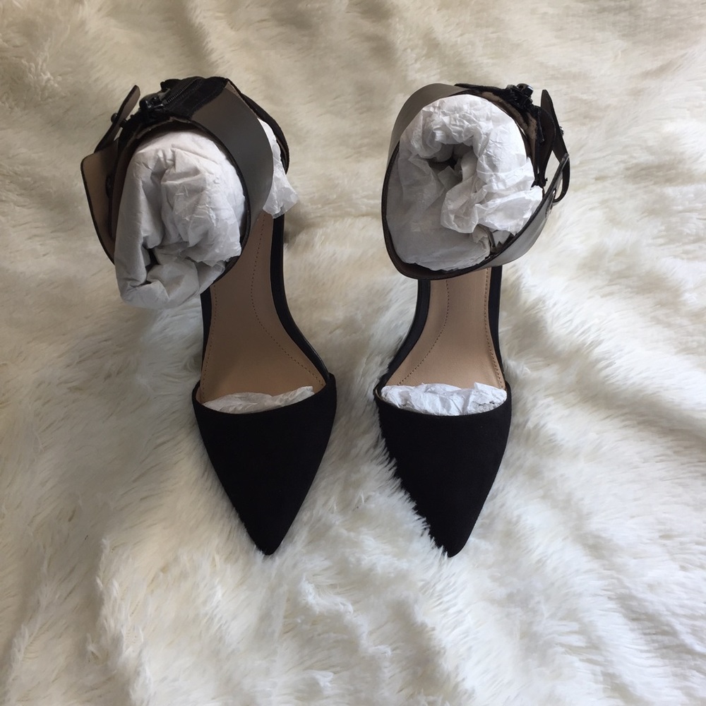 Brand New ZARA Black Pumps