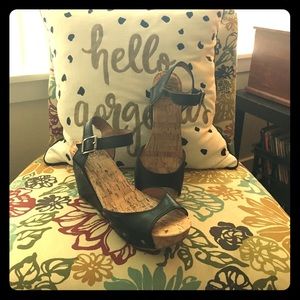 Lucky Brand Black leather & cork platform sandals