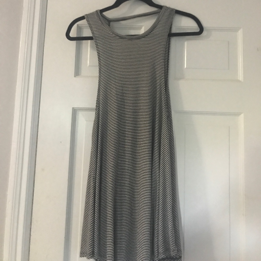b&w tunic