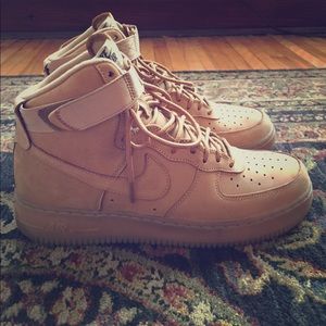 Nike Air Force 1 High '07 LV8 Very Good Condition