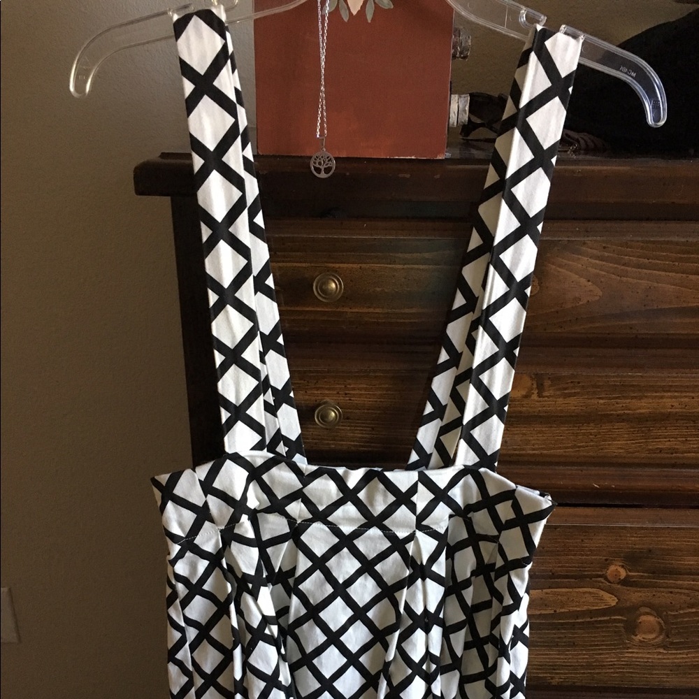 Forever 21 skirt with suspenders