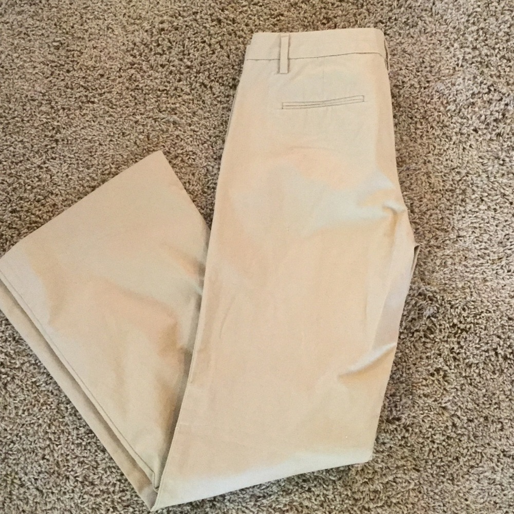 Gap khakis
