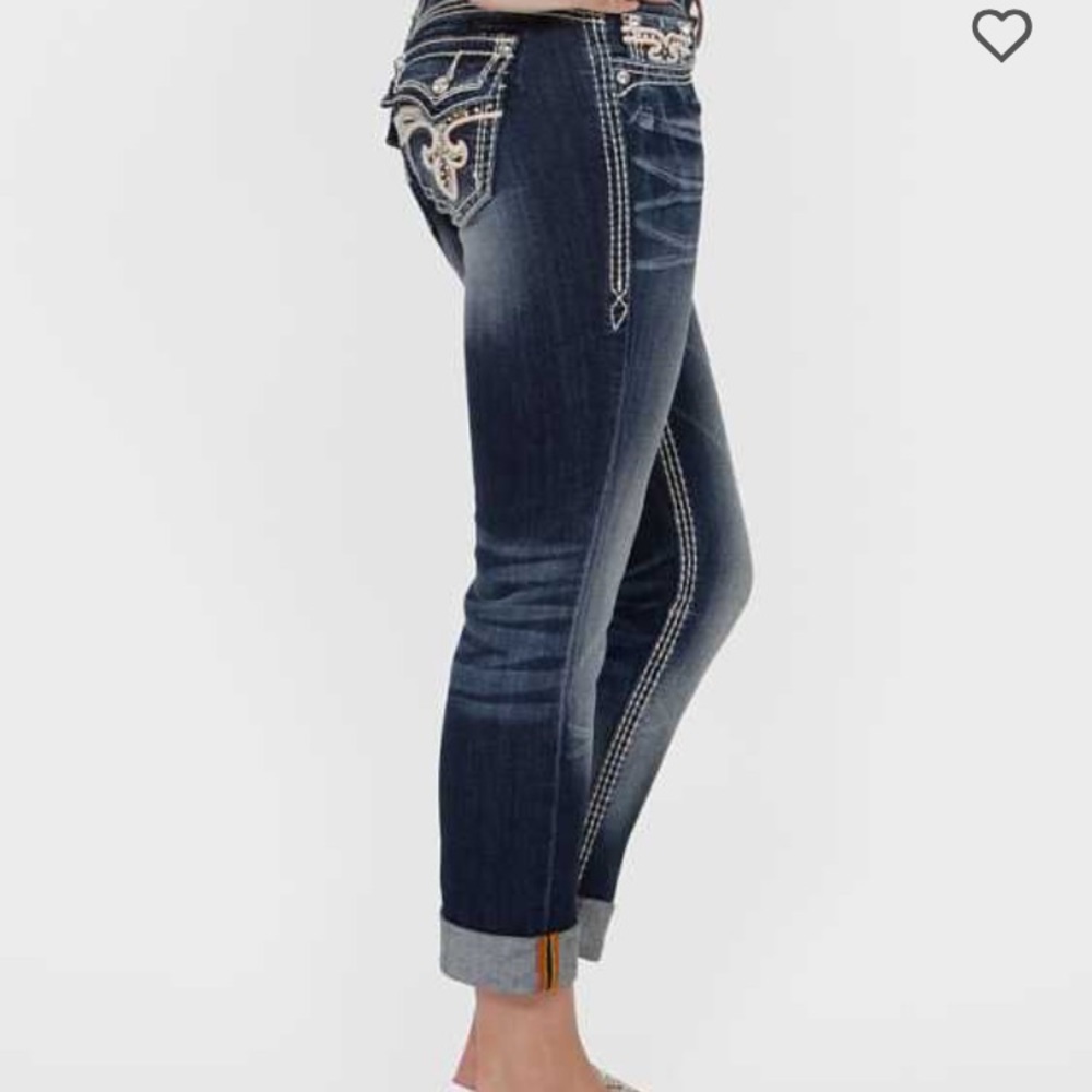 ✨NWOT ROCK REVIVAL CROPPED STRETCH JEAN✨