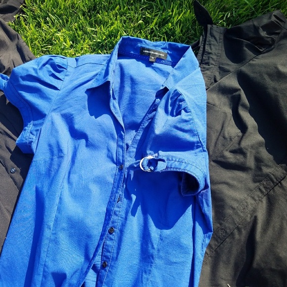 4 Medium Express shirts - Picture 2 of 2