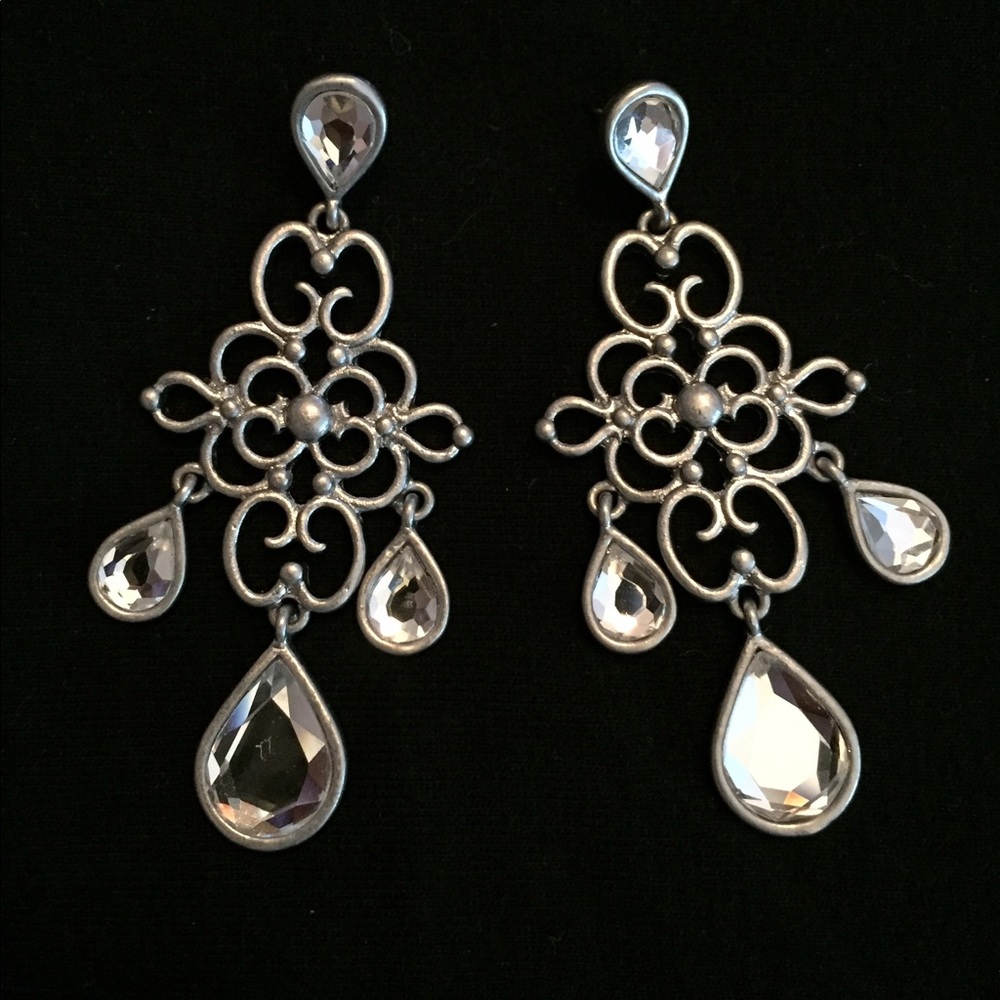 Lia Sophia hanging chandelier look earrings