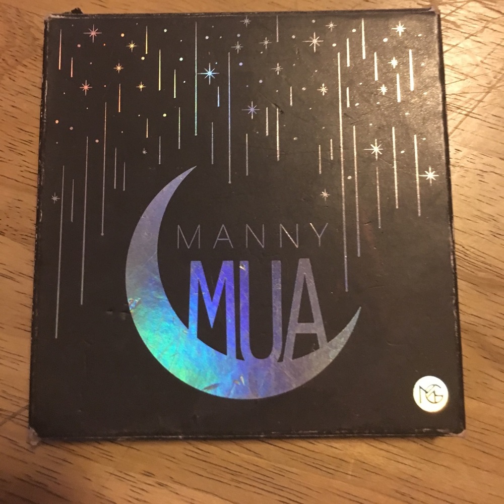 💥 FLASH SALE 💥 Makeup Geek Manny MUA Palette