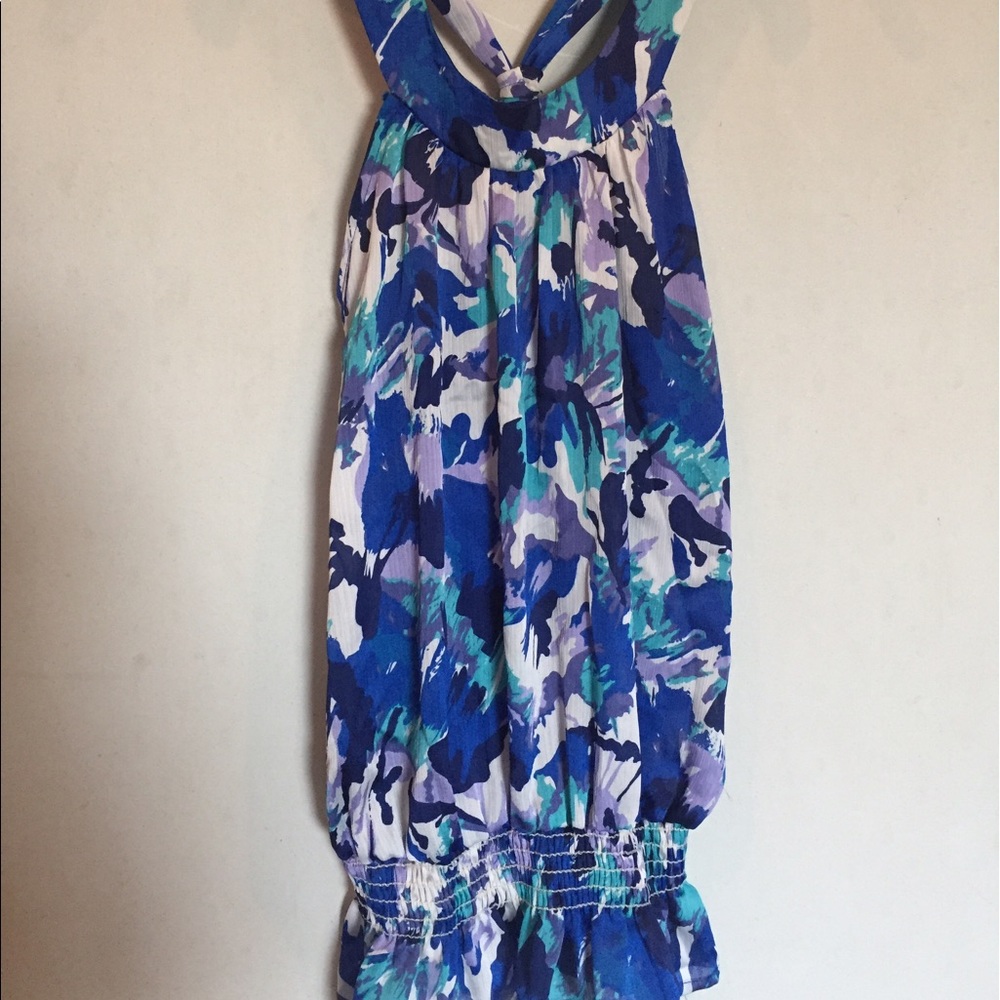 Women's wet seal floral top.  Size small.